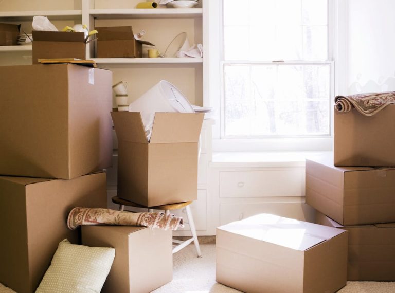furniture mover in Milwaukee, residential moving services, commercial furniture movers