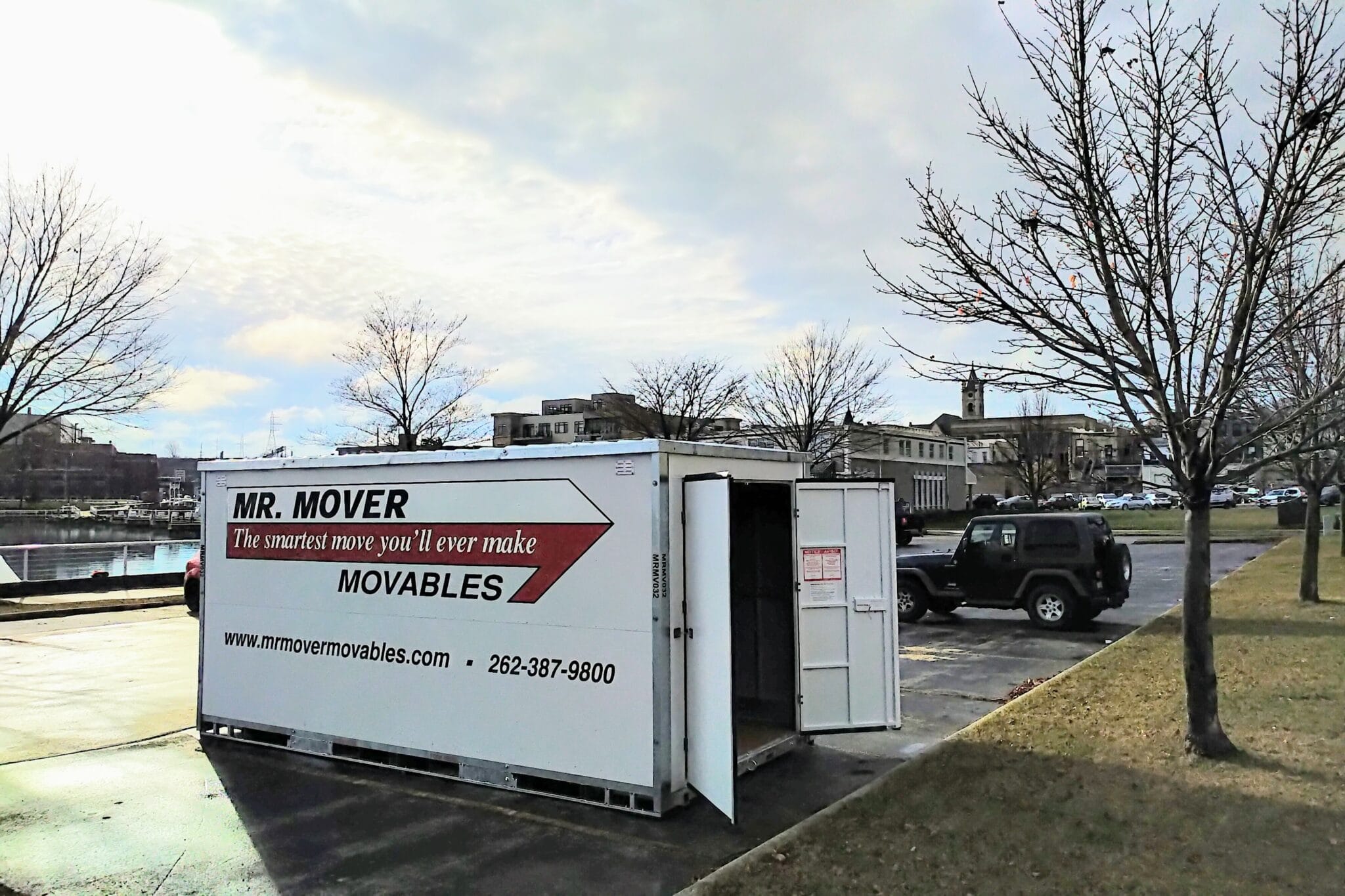 portable storage in Milwaukee, Milwaukee portable storage containers, climate-controlled storage Milwaukee